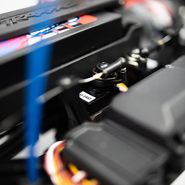 EMAX ES3452 Metal Gear Digital servo for use in TRX vehicles